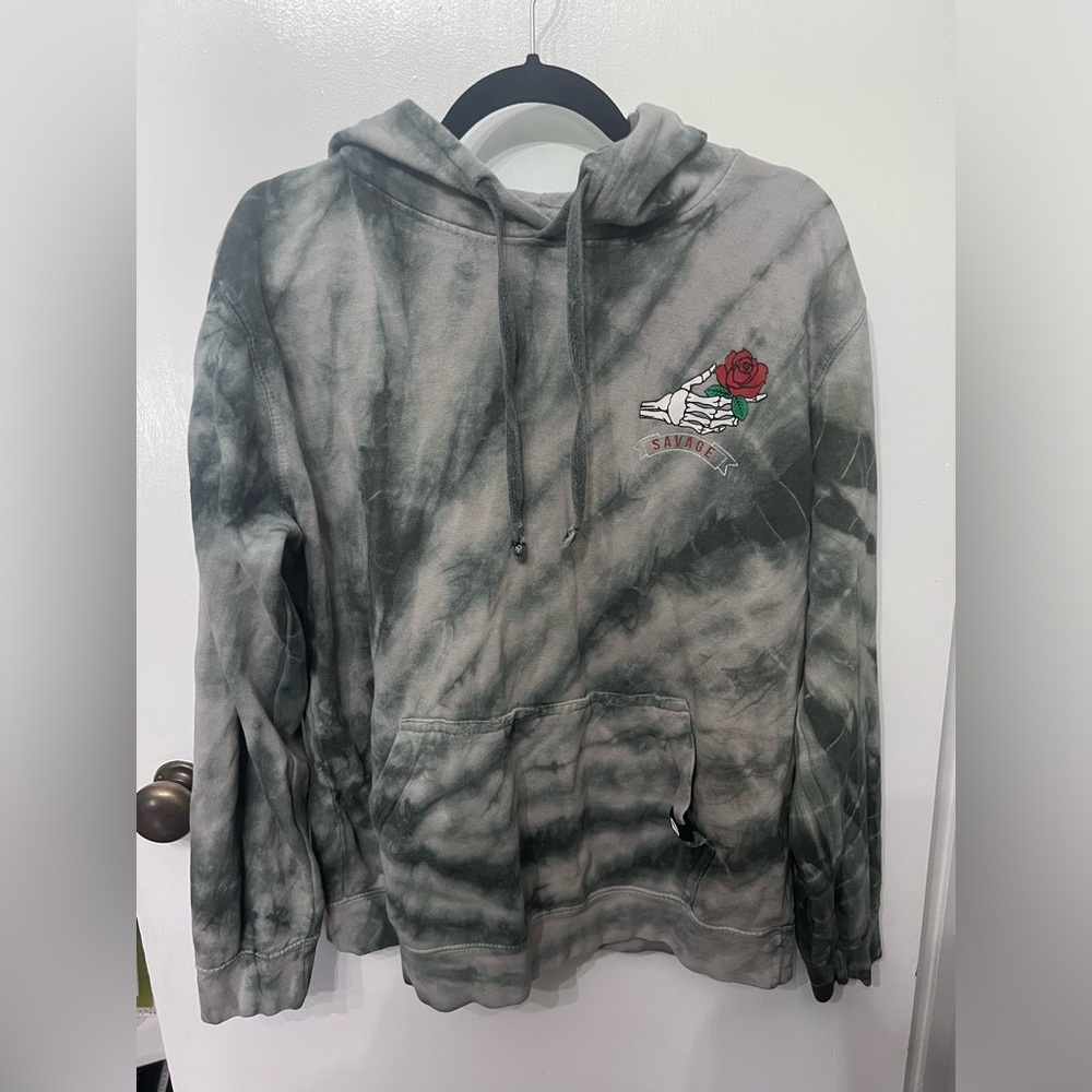 “Savage” Skull & Rose Sweatshirt